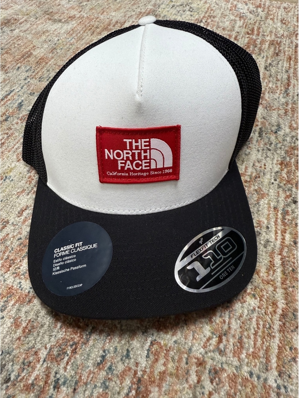 NWT Men’s northface hat